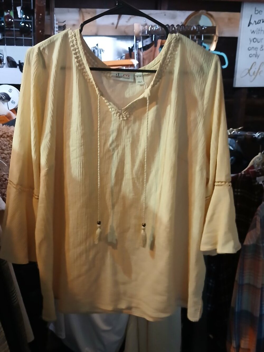 D & Co. Butter yellow Peasant Blouse size XL